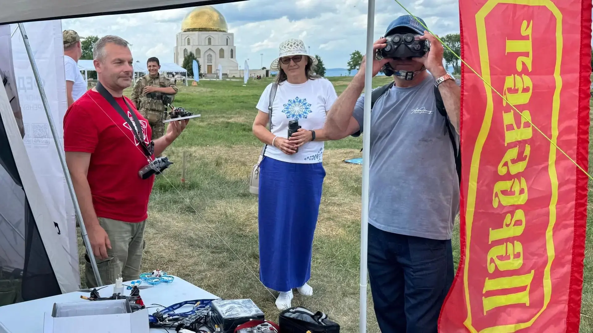 Погружение в историю на фестивале «Мечтатели» 🚩

В древнем городе Великий Болгар в Татарстане проше