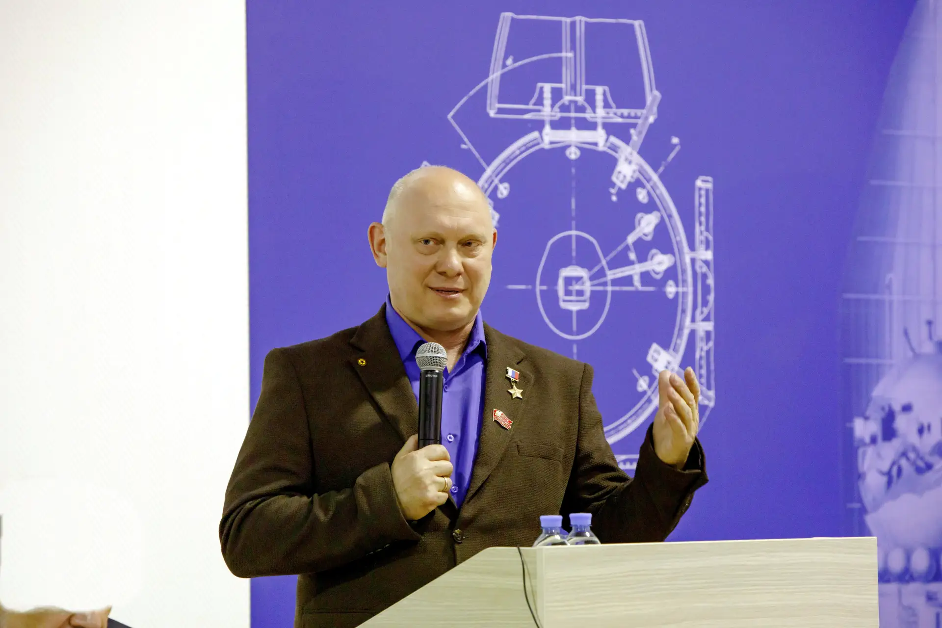 Друзья, недавно вам рассказывал, что в выставочном зале Российского государственного ар...