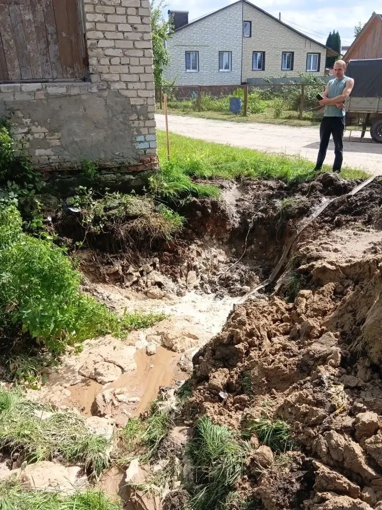 💧💧💧Специалисты коммунальной службы оперативно устранили порыв на центральной линии х...