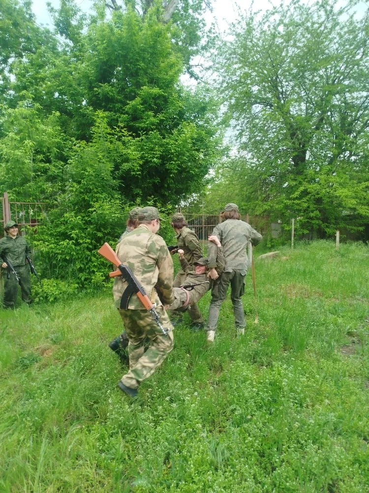 Сегодня в нашей школе прошёл второй день военных сборов для обучающихся 8‑х и 10‑х клас...