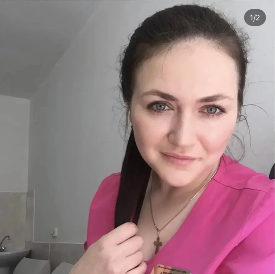 У КАЖДОГО МЕДИКА ДВЕ СЕМЬИ… Однажды во время студенчества я где-то услышала… — публикация канала «Микерина. Роды? Зови акушера!»