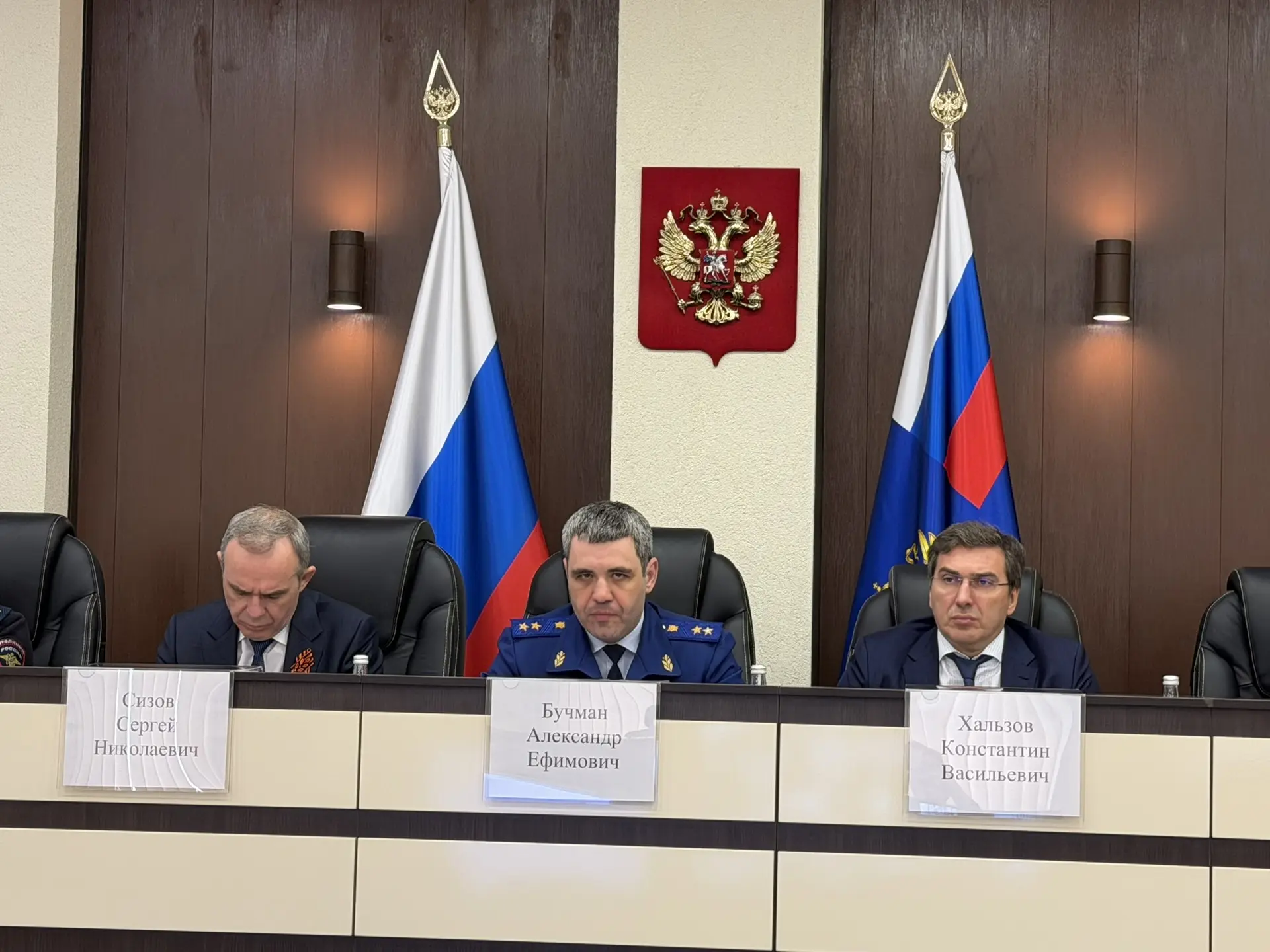 📍Под председательством прокурора области Александра Бучмана проведено расширенное заседание межведом