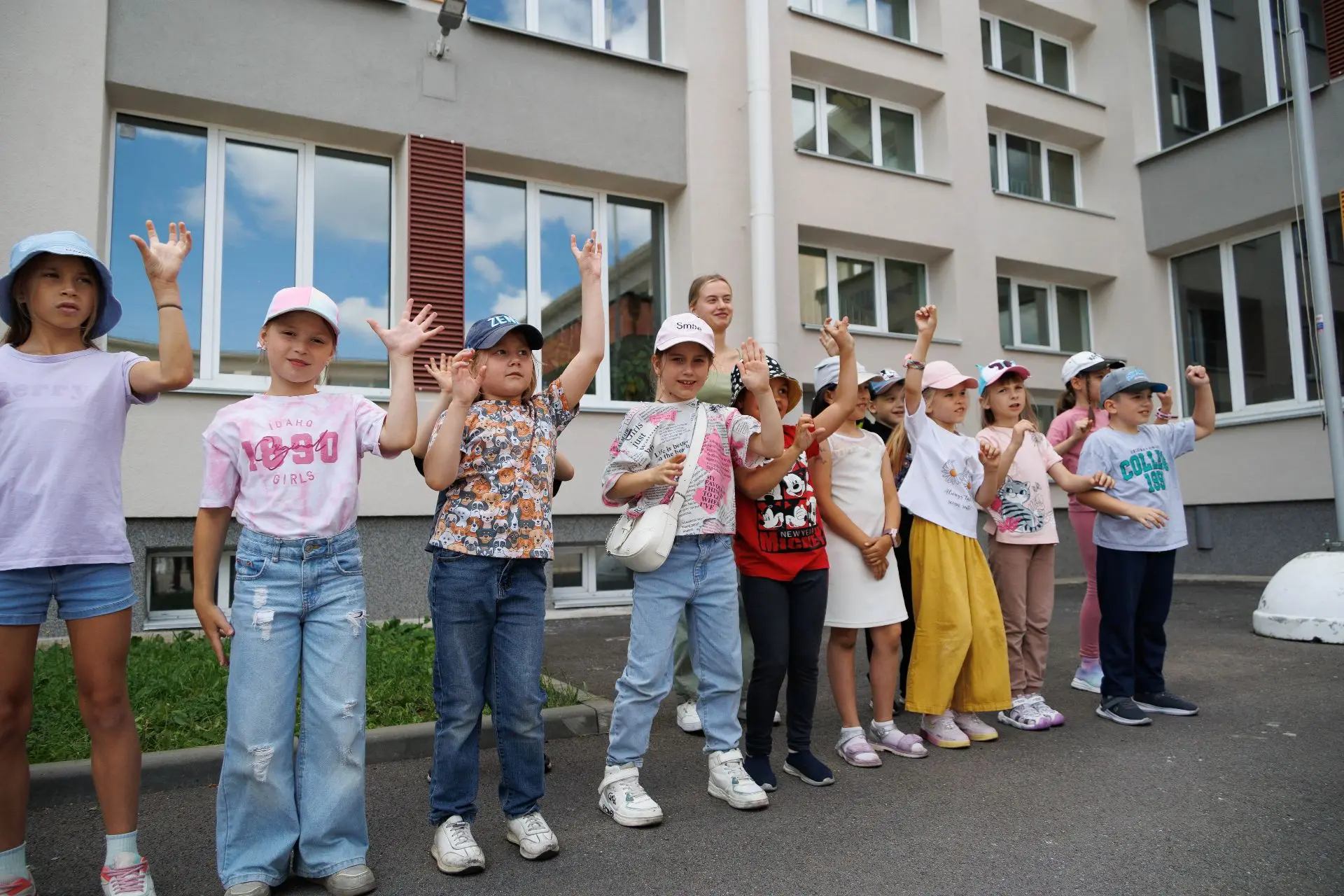 В Петродворцовом районе стартовала вторая смена летней оздоровительной кампании. Городс...