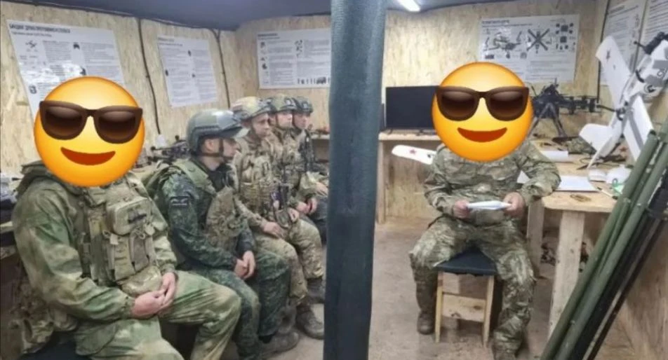 Кто то  и где то на ночь грядущую рассказывает про будущие увлекательные места.