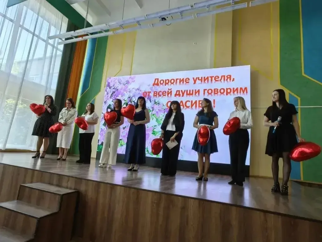 22 мая в нашей школе прошёл замечательный праздник — «Последний звонок» для 4 классов🎓  Как трудно п