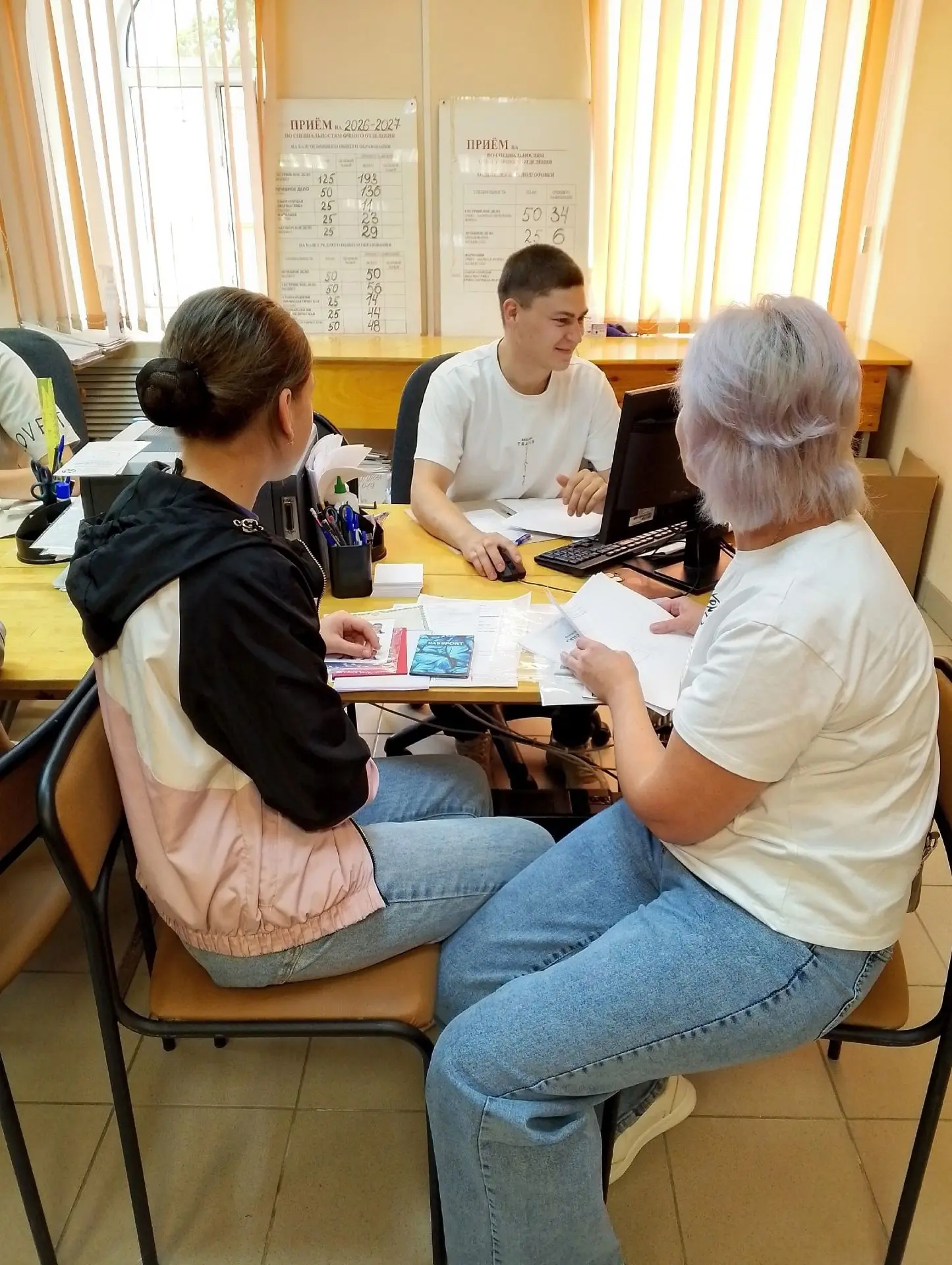 🩺 Время выбирать будущее: приёмная кампания в Кировском медицинском колледже идёт полным ходом! 🩺

