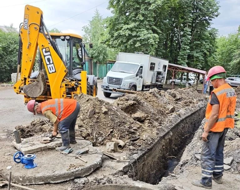 Водоснабжение стабилизировано: в Снежном обновили водопровод по улице Гагарина

💧Ремонтная бригада 