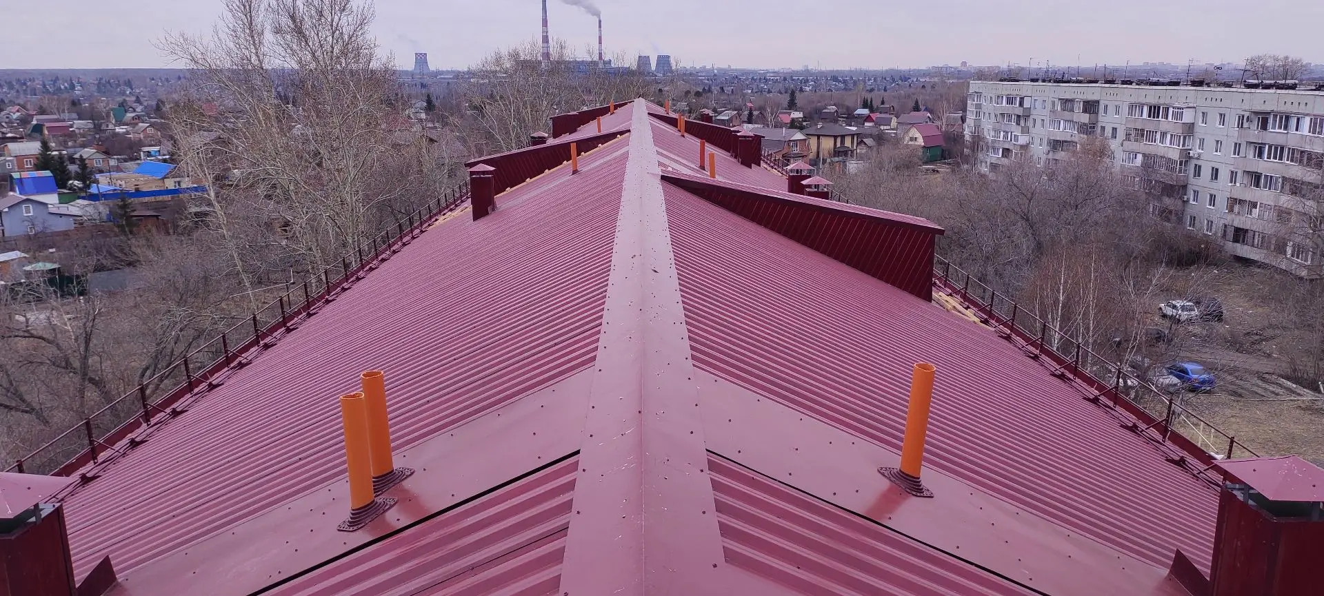🛠 Капремонт в фотографиях: Омск, ул. 40 лет Ракетных войск, д. 6
 
🏠 Сегодня «герой» нашей постоян