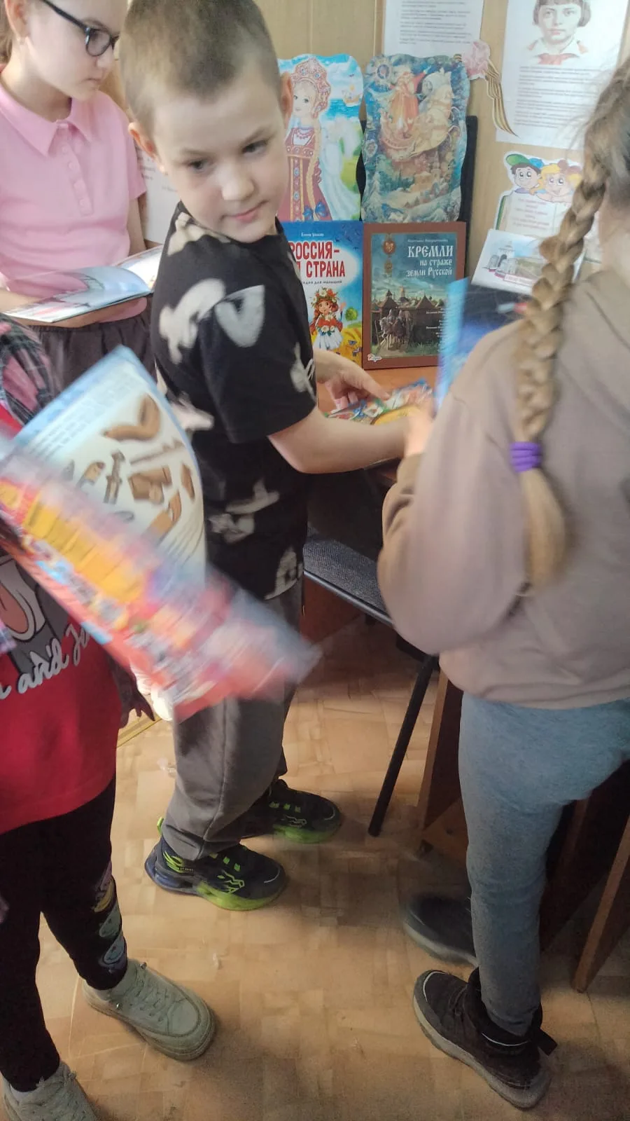 09.06.2026 года в рамках празднования Дня России, в  библиотеке прошла познавательно-игровая програм
