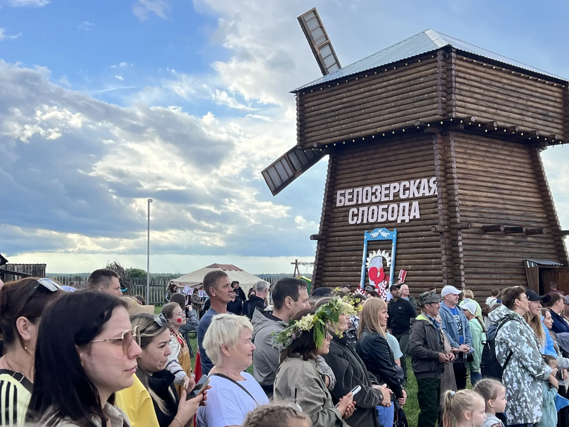 🎉 Второй день фестиваля «Русское поле» в Белозерском округе - прошёл на одном дыхании!

В селе Рычк