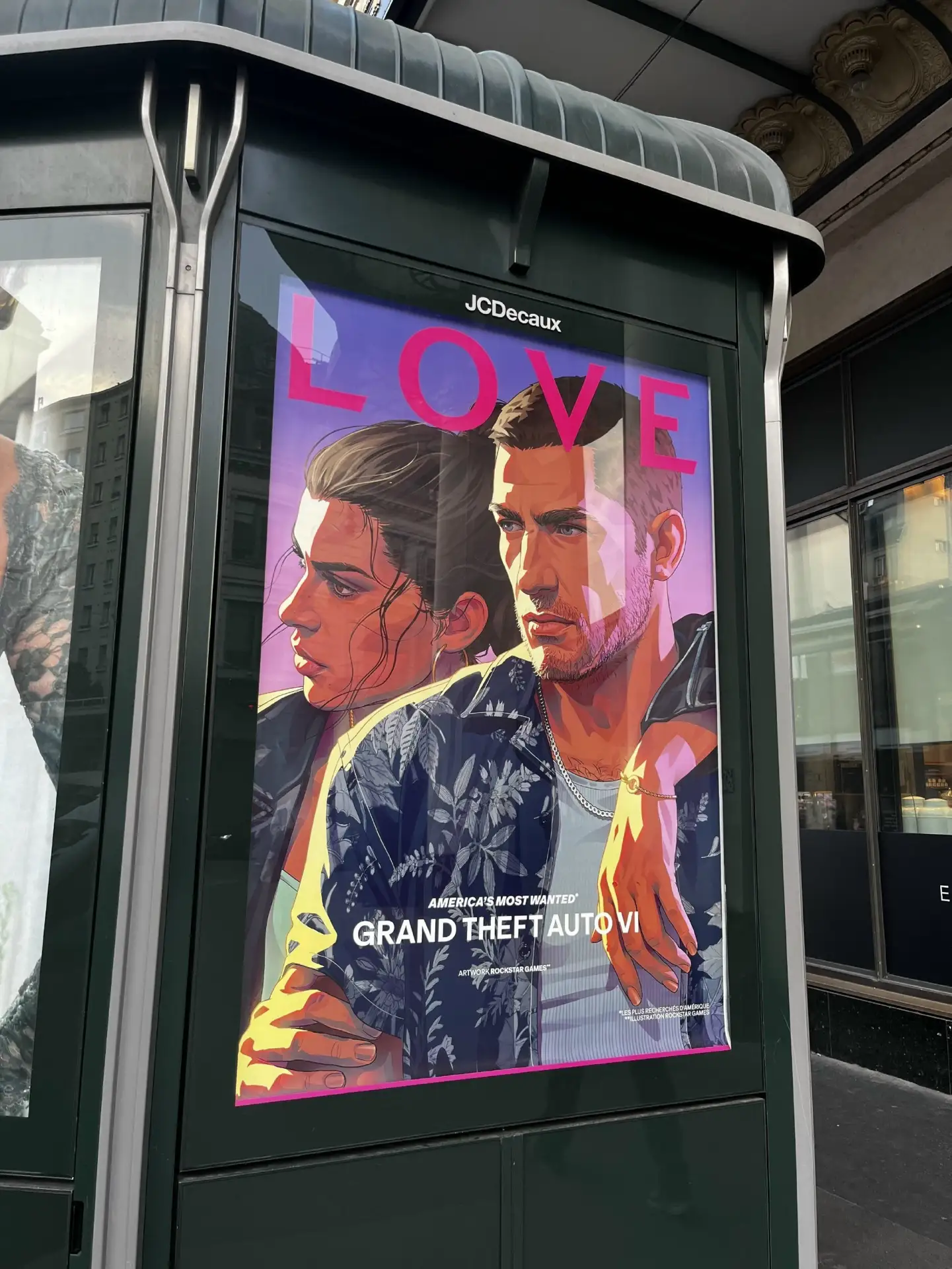 В Париже заметили рекламу нового выпуска журнала LOVE, приуроченному GTA 6