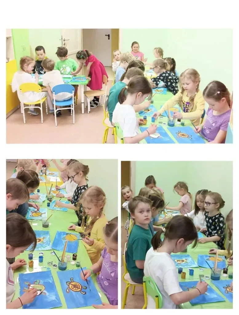 В нашем детском саду продолжает свою  работу кружок рисования                "Цветные в...