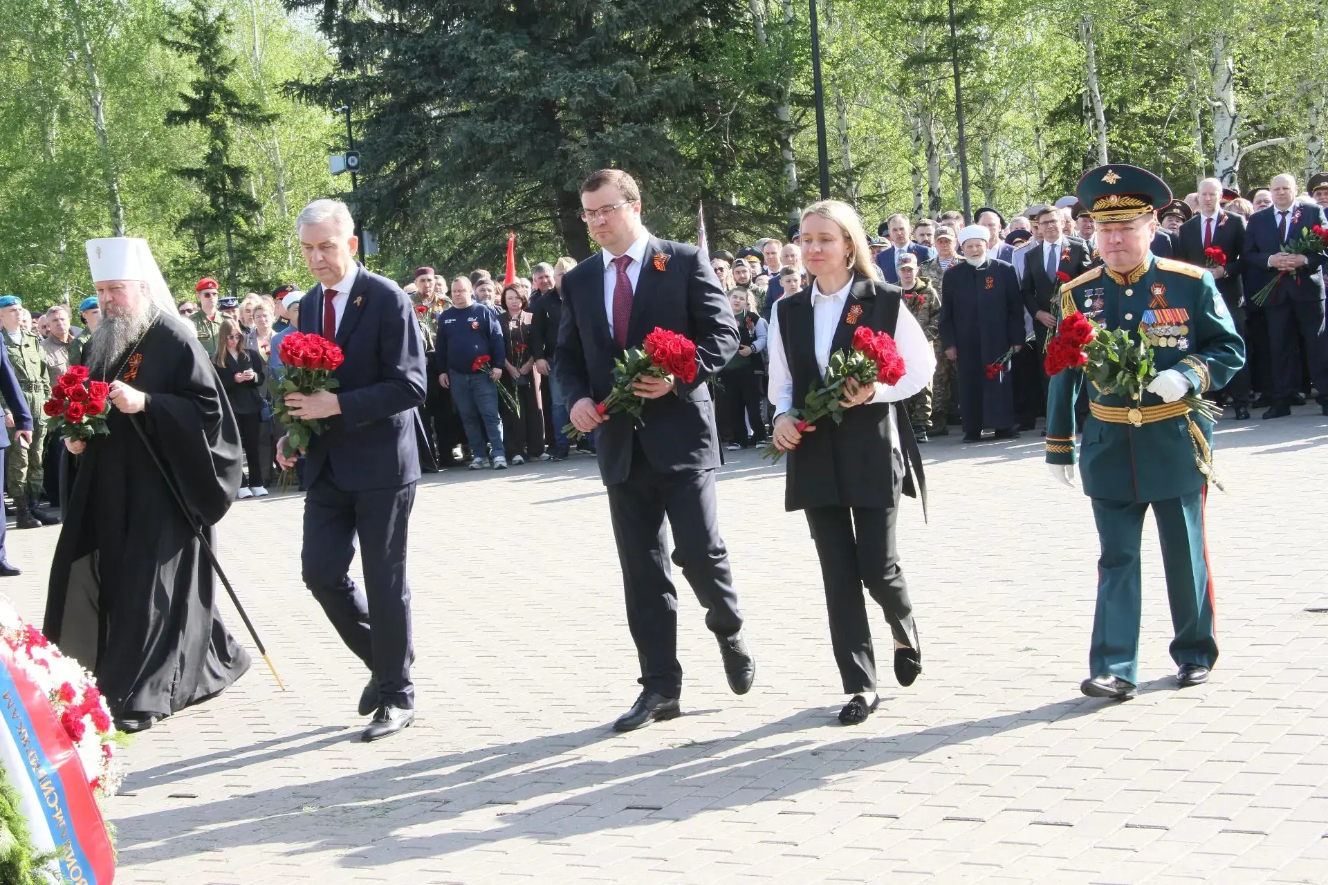 Сегодня, 9 мая, губернатор Омской области Виталий Хоценко, председатель регионального п...