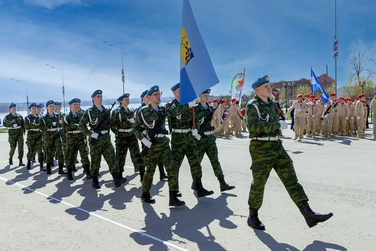 🇷🇺 РАВНЯЕМСЯ НА ГЕРОЕВ