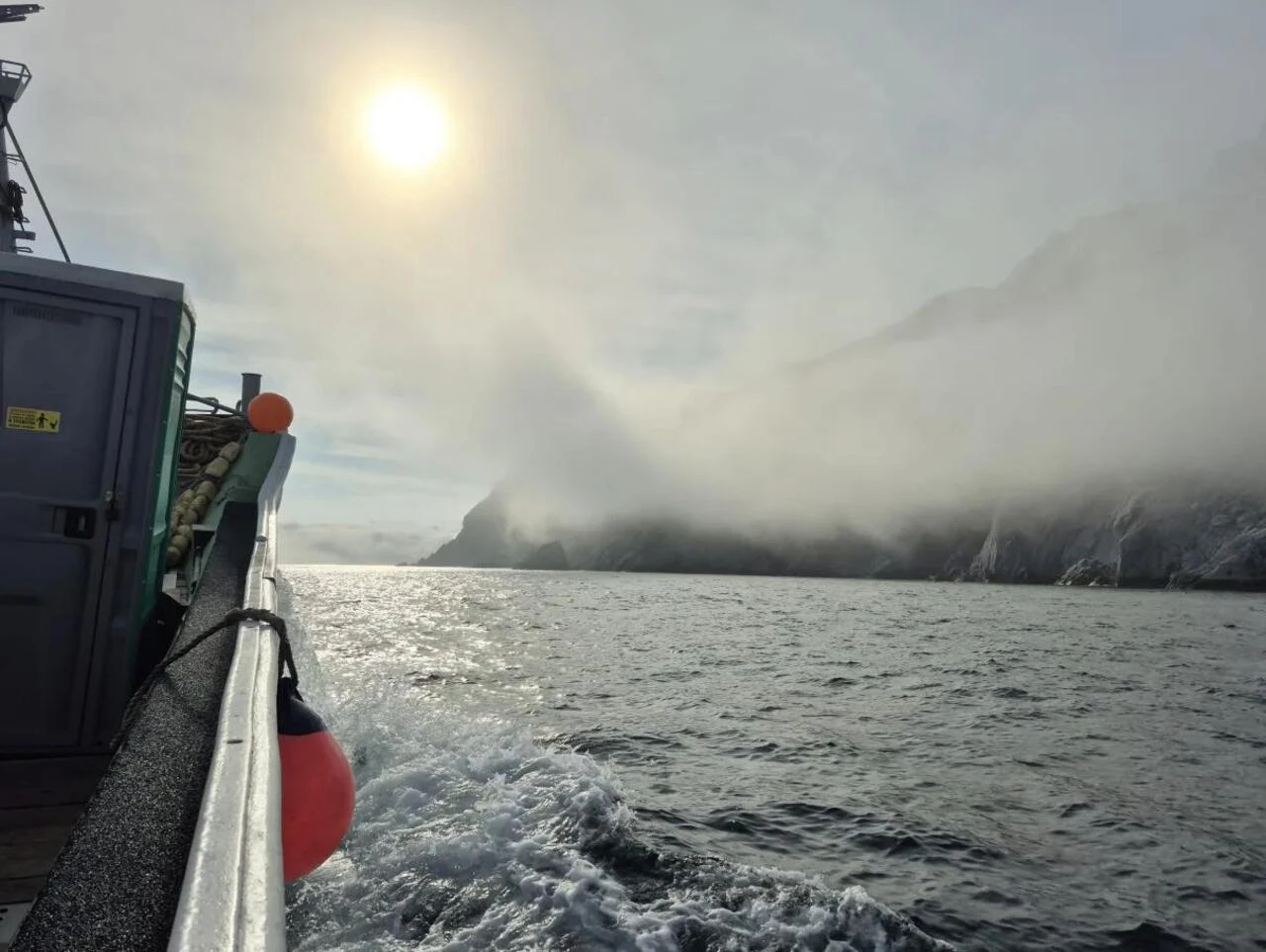 Магаданские туристы совершили круиз по заповедным островам Охотского моря