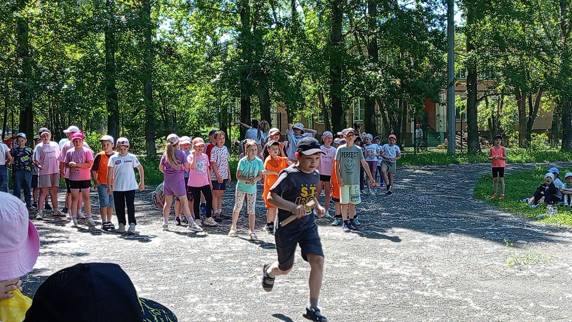 Зарядились энергией на полную! Наши спортивные эстафеты в лагере! 🏃‍♀️💨

Настоящие спортивные эста