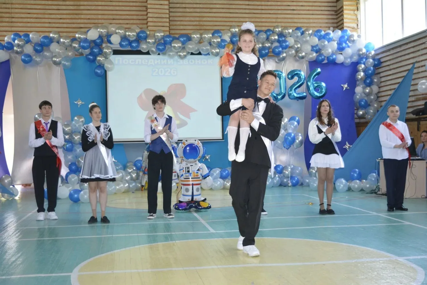 📍22.05.2026 г. в МБОУ «Школа-интернат № 1» (корпус 1) для выпускников прозвенел послед...