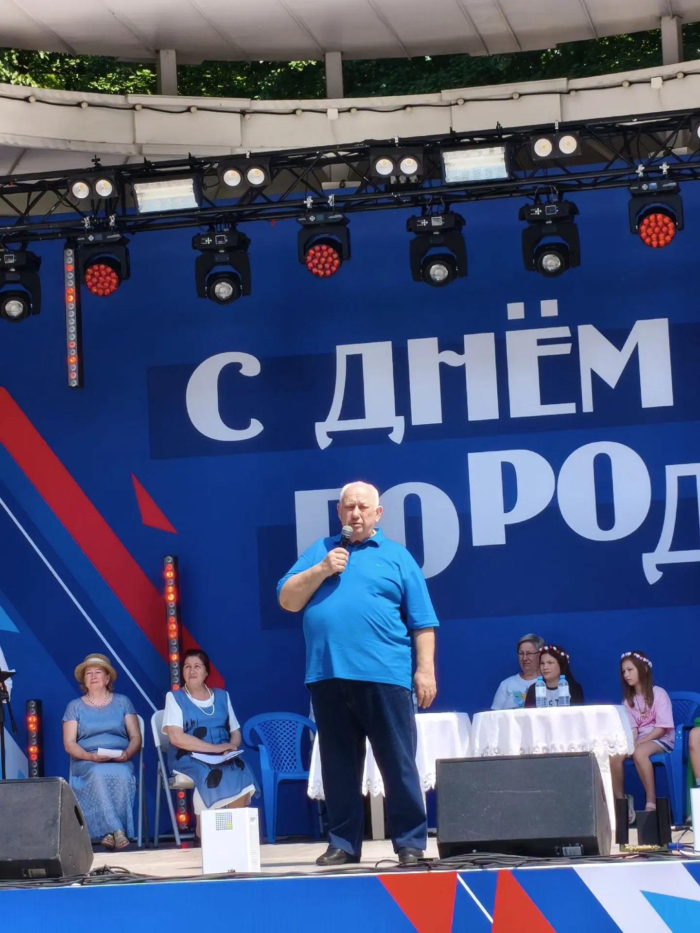 12 июня 2026 года в городском парке состоялась встреча "Воскресенские поэты - городу", организованна
