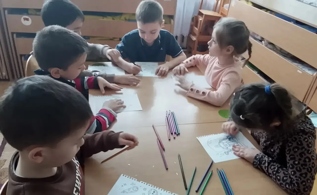 Творческое объединение:
"Речецветик"
Подготовка к письму
Педагог: Анжела Карова