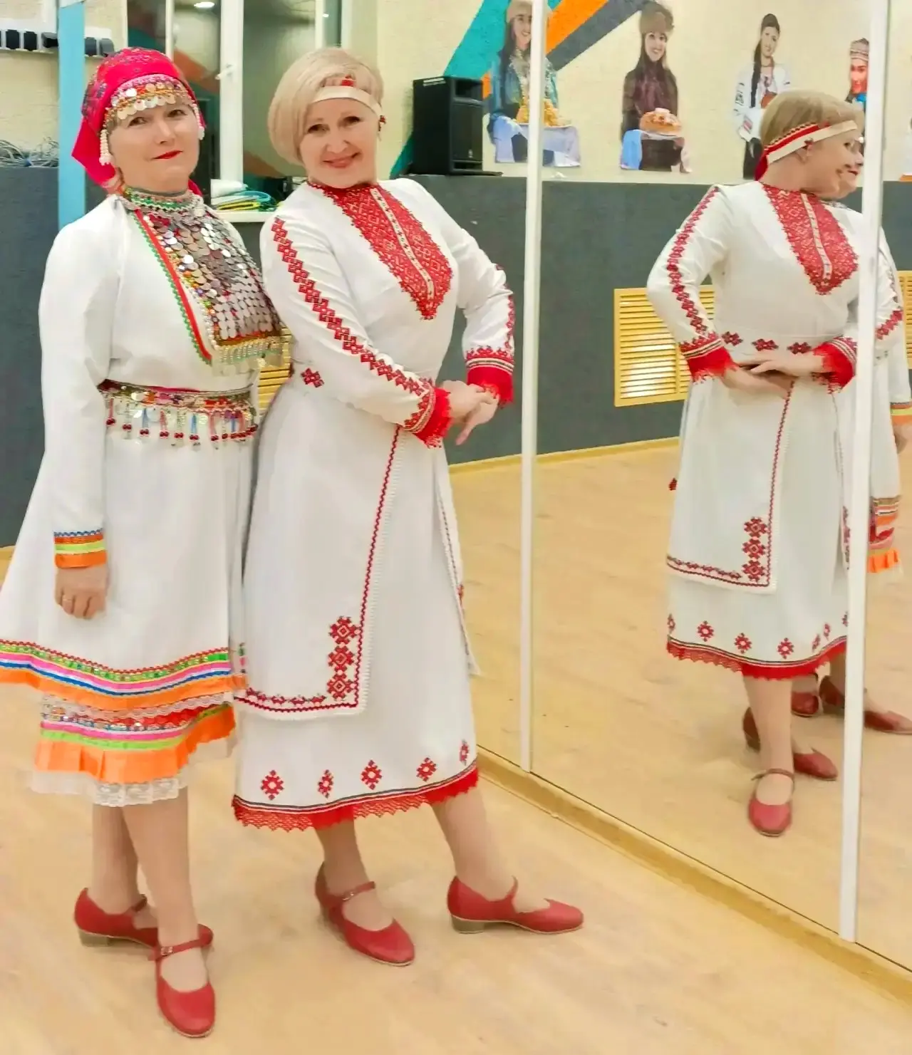 Участники акции «Сила учителя - в дружбе народов» — Волкова Анжела Юрьевна, учитель нач...