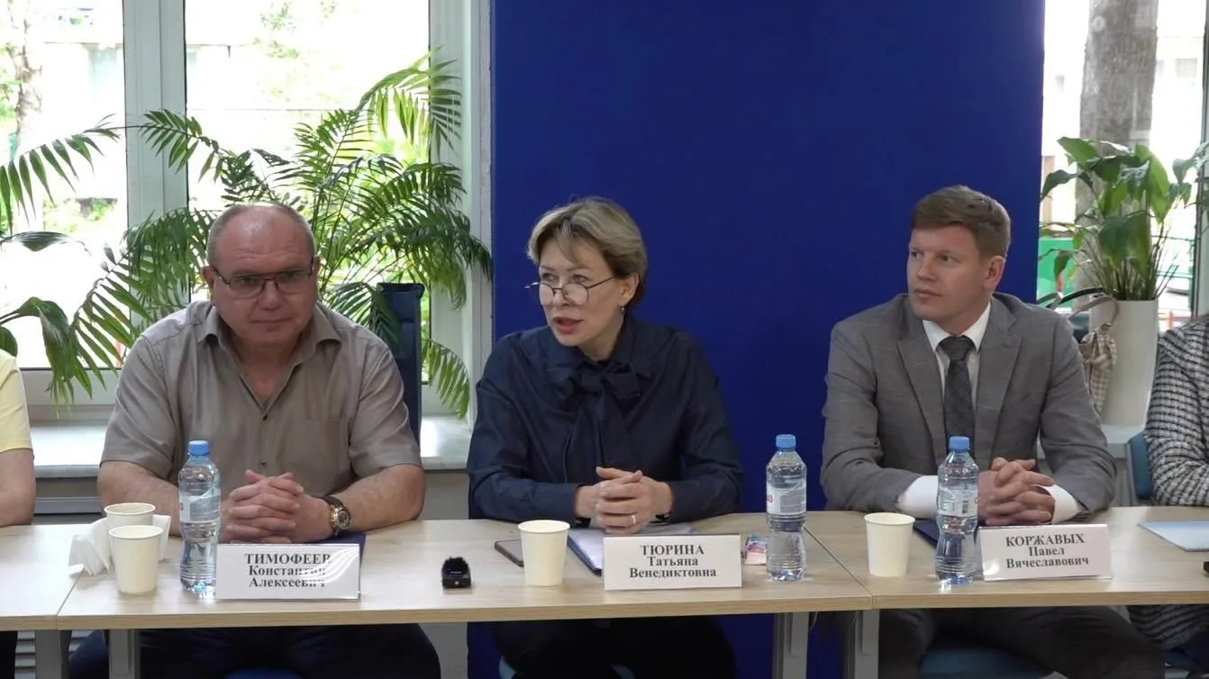 "На этой неделе наш город стал местом проведения выездного заседания Молодежного парламента региона.