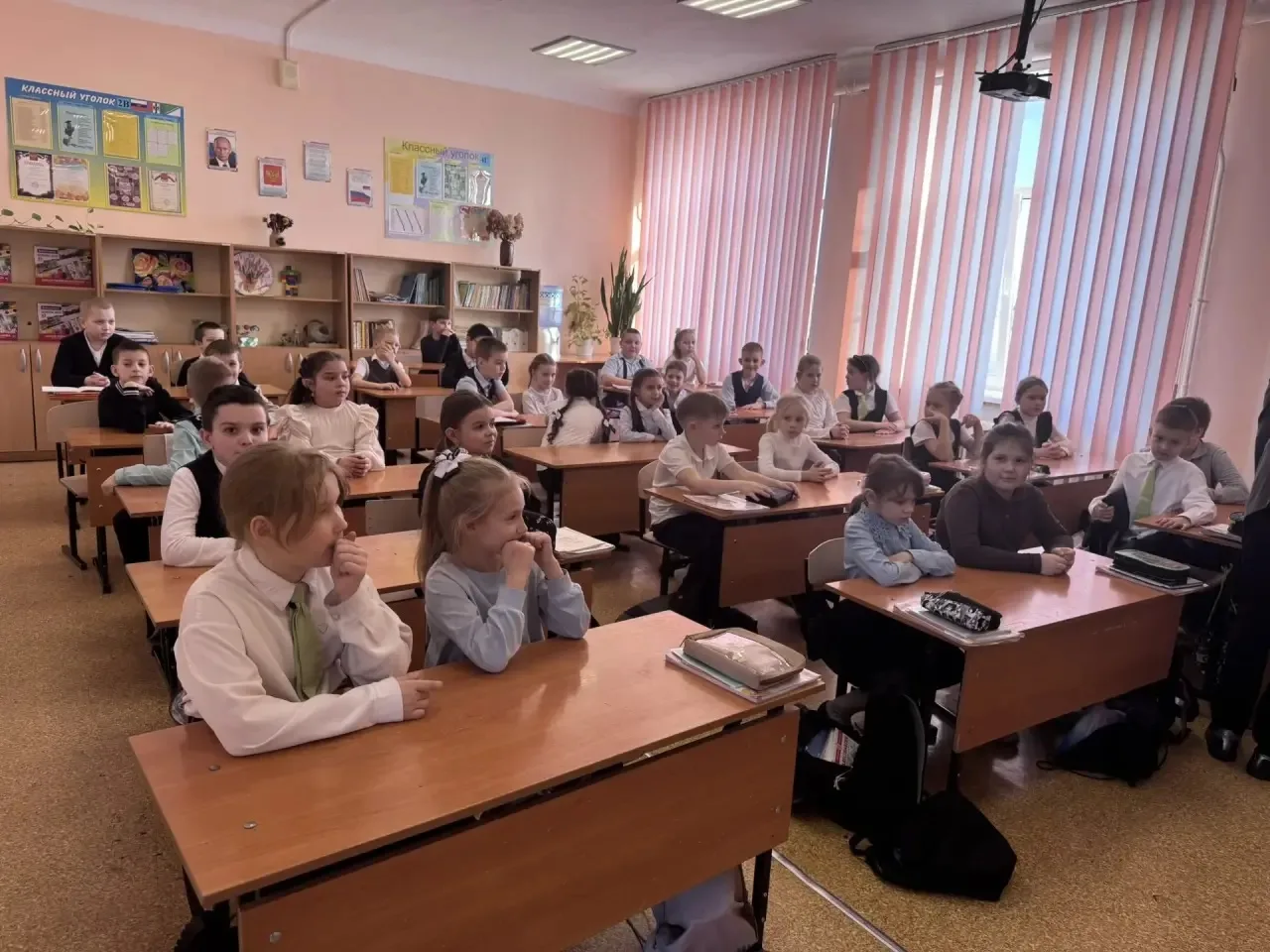 В Толмачевской школе №61 продолжается работа по профилактике детского дорожно-транспортного травмати