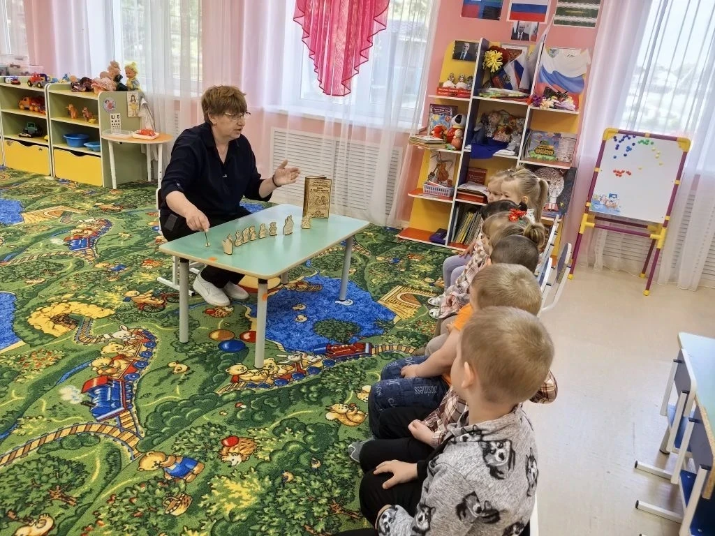 Что за чудо эти русские народные сказки! 

Сегодня  наши юные любители сказок отправились в гости к 