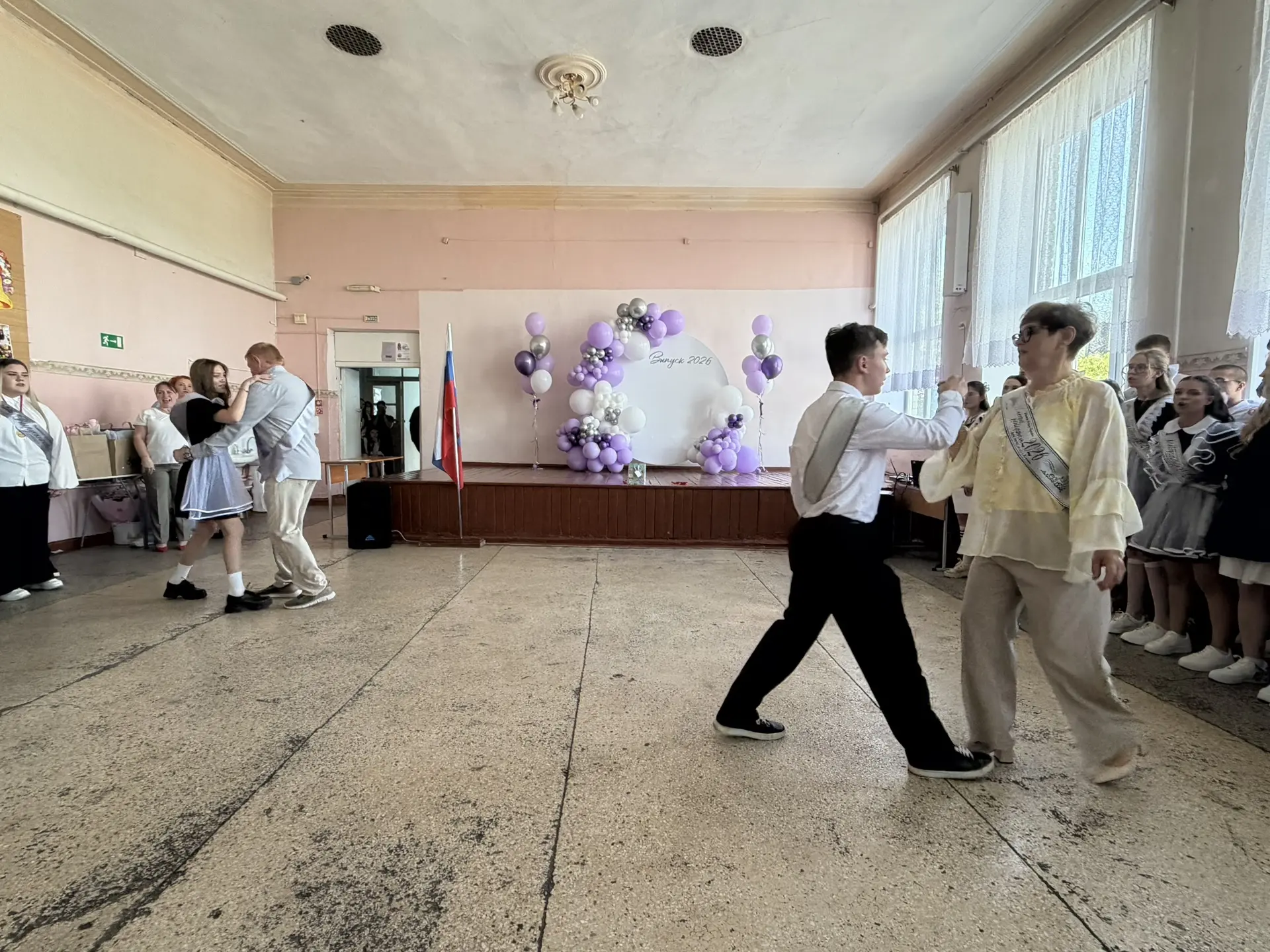 Еще фото с сегодняшнего праздника 💥