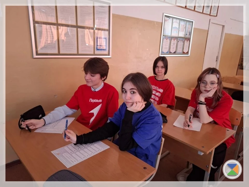 ❓ВЕРЮ — НЕ ВЕРЮ❓  В рамках всероссийской акции «Укрепляй здоровье» активисты Движения Первых провели