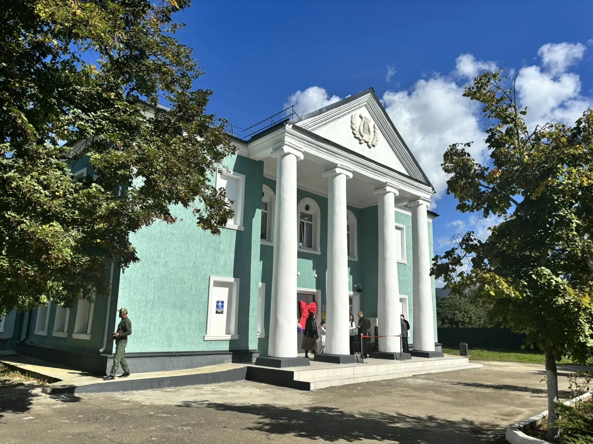 В Дефановке после капитального ремонта открылся Дом культуры