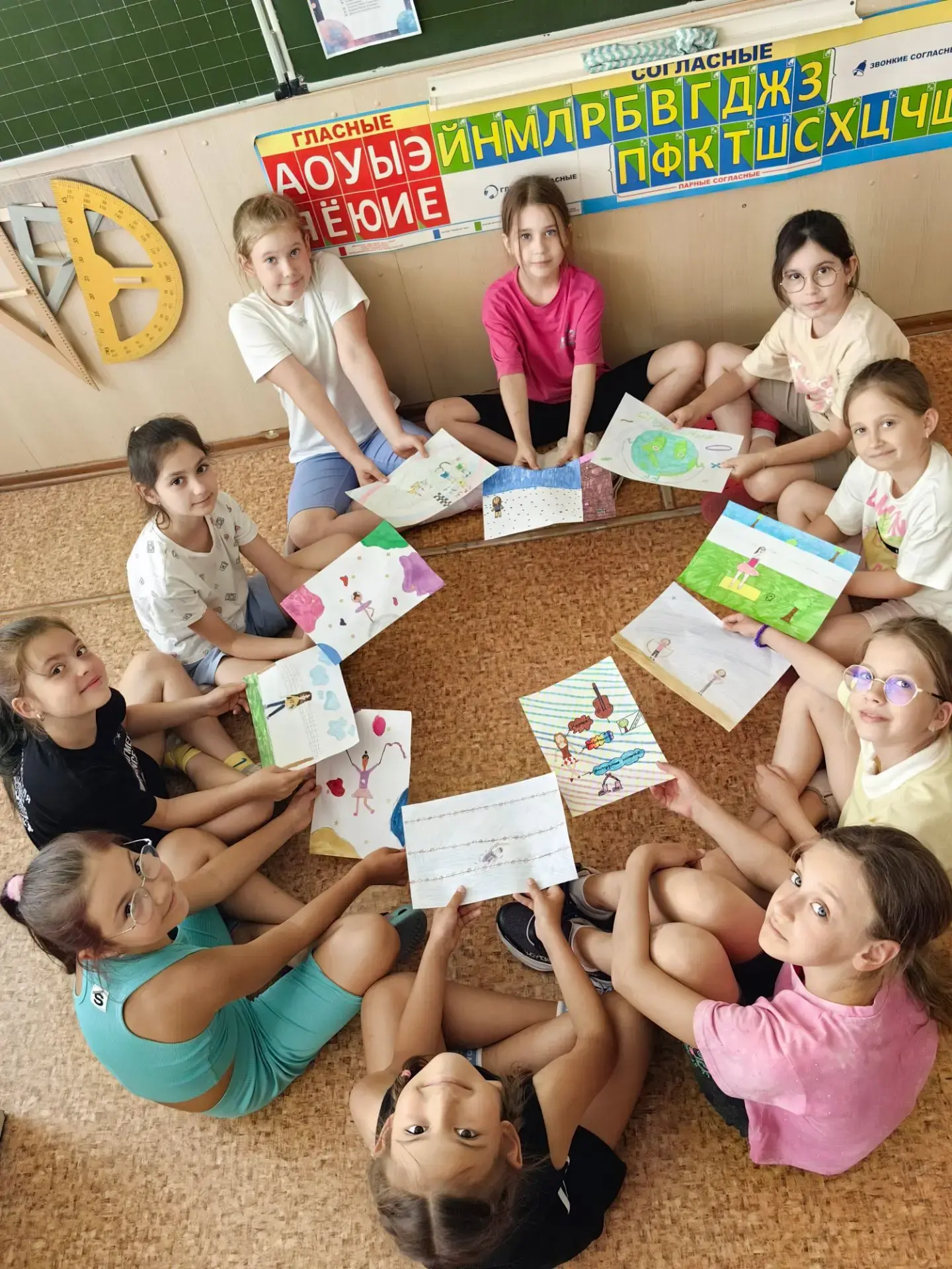 🏃‍♂️💃 12-й день в «Планете 118»: заряд бодрости и спортивный азарт!

Сегодня, 17 июня, в нашем лаг