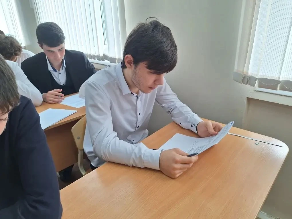 Всероссийские проверочные работы (ВПР) по русскому языку для 10 класса в 2026 году направлены на оце