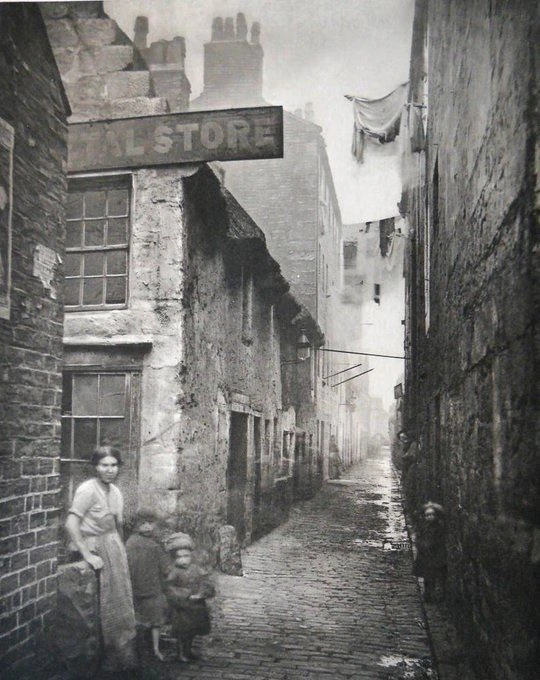 На улочках портового города Глaзго. Шотландия, 1870 год