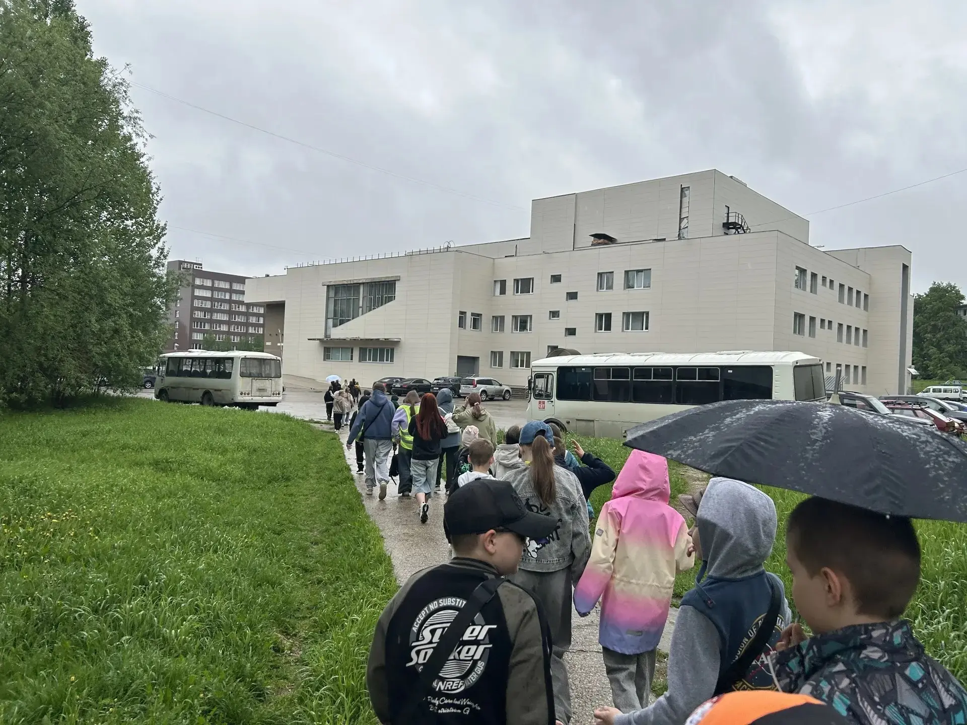 Вот и пролетел наш первый день в летнем лагере при 19-й школе!