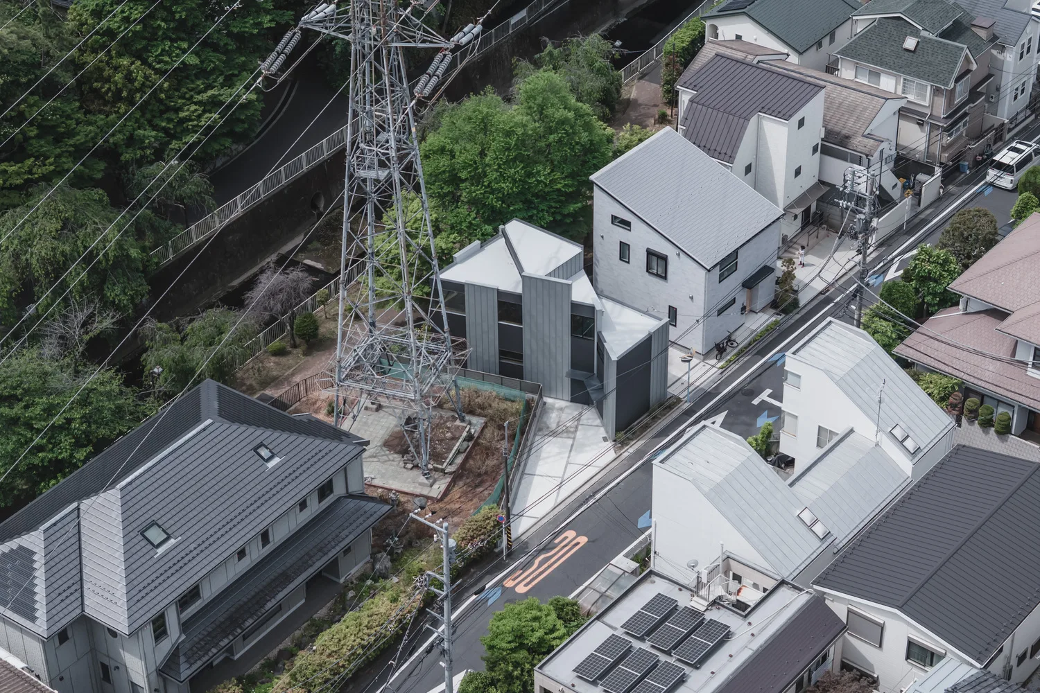 ▶ House of Wall Forest / IGArchitects