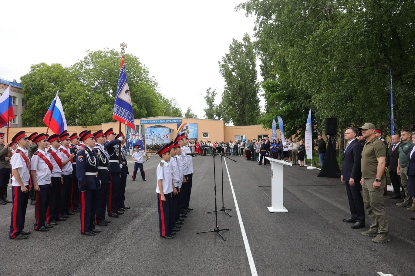 🫡 В городе Шахты Ростовской области посетил кадетский корпус им. генерала Бакланова. Это не просто у