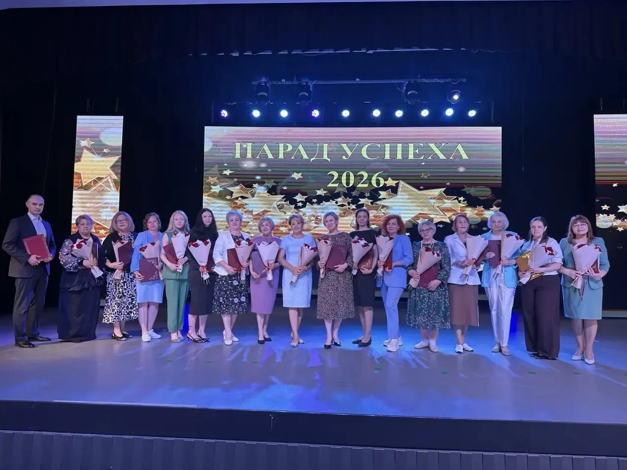 Триумф Лицея № 161 на «Параде успеха» Дёмского района! 🏆✨ Сегодня Дёма чествовала тех, кто своими зн