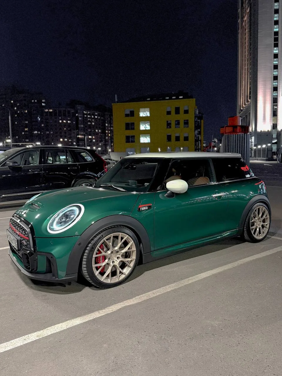 Изготовили диски для Mini Cooper 💚 четко под арочку!
Фото от клиента. Мы очень любим и ждем ваши фо