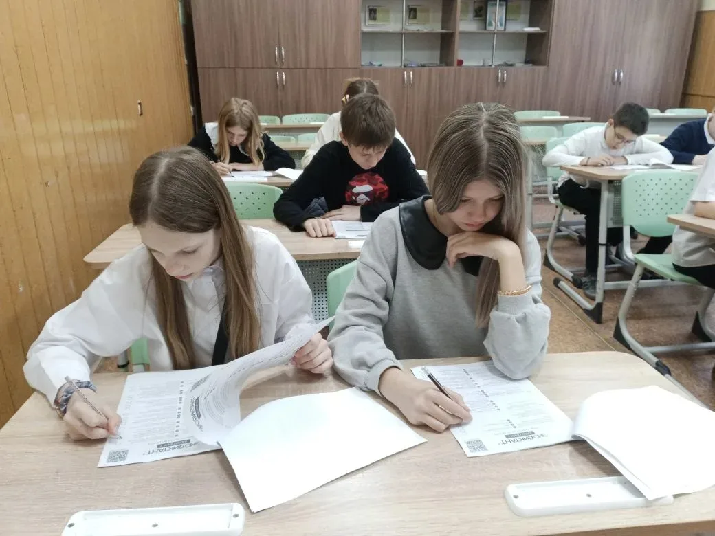 🌹Забота о природе начинается со знаний! Наша школа активно участвует во Всероссийском экологическом 