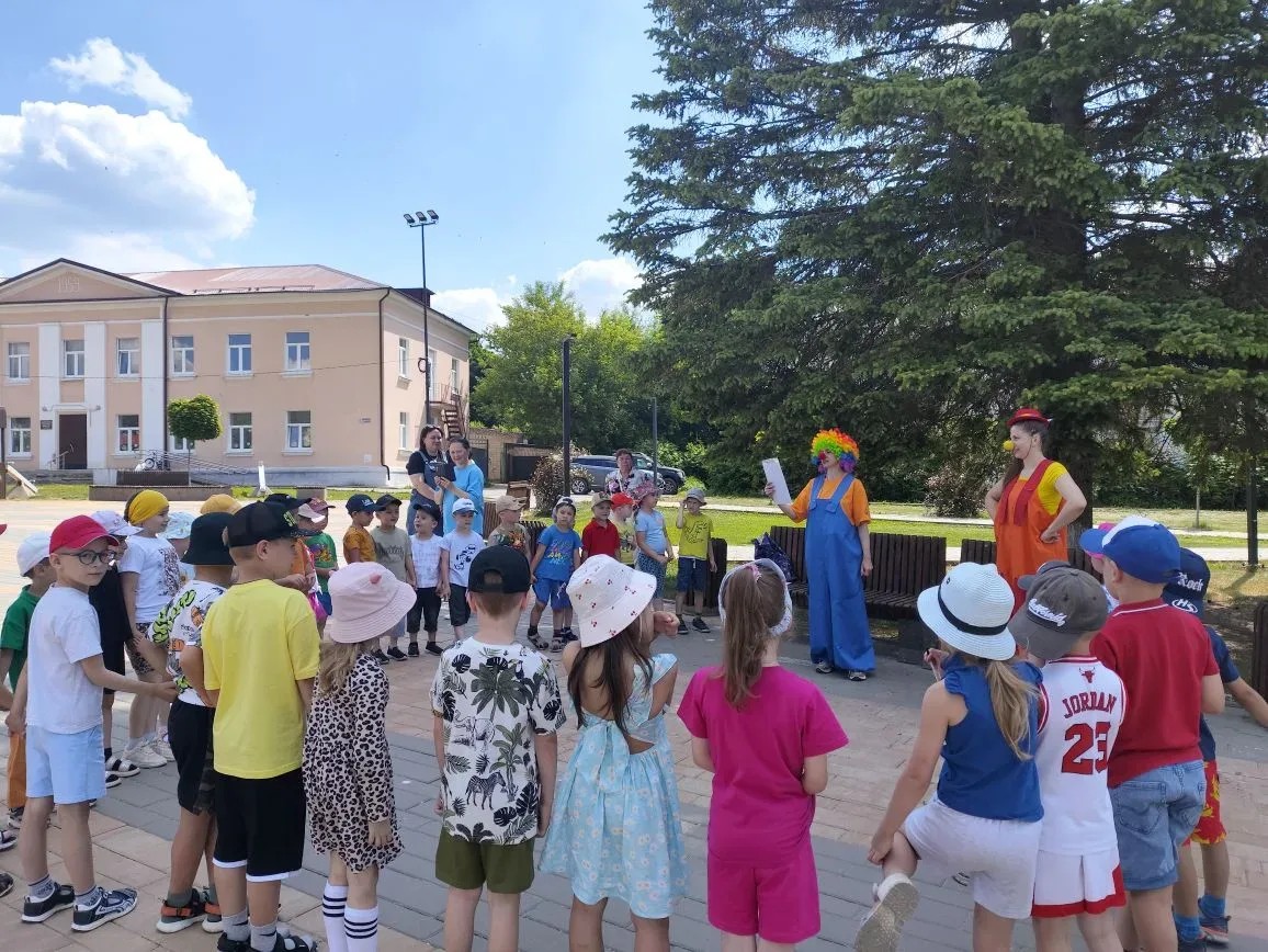 🏝Дворовые игры на "Веселом островке"