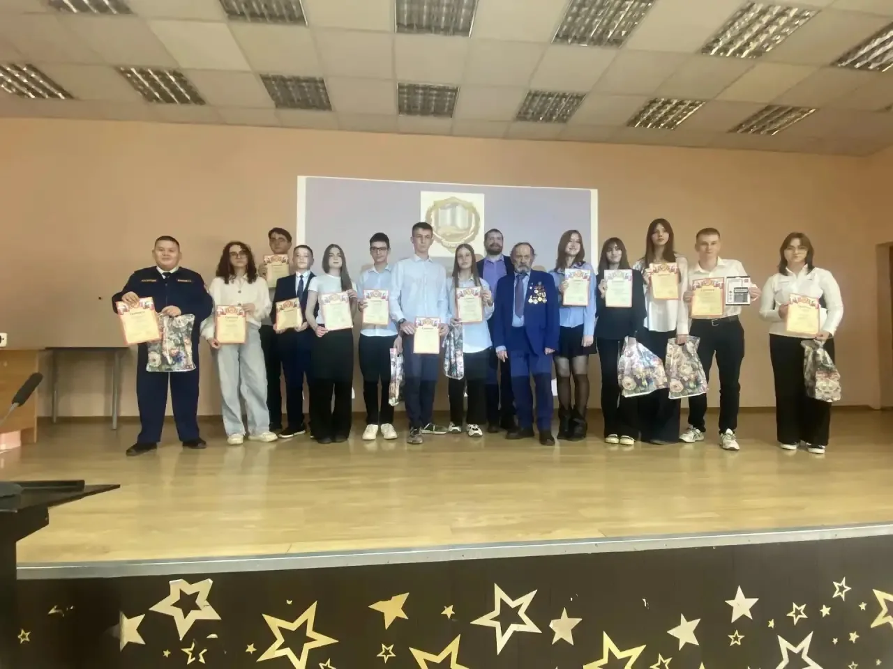 👩🏼‍🎓16.04.26 «В науку шаг за шагом»  🔻Состоялось  пленарное заседание конференции "В науку - шаг за 