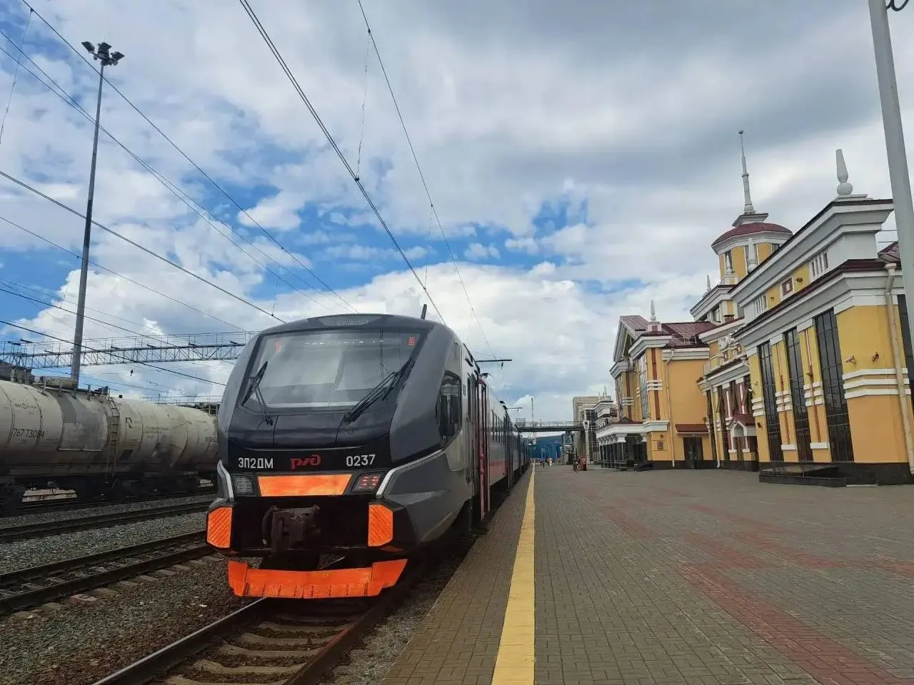 В Кузбассе с 1 октября изменится движение электричек