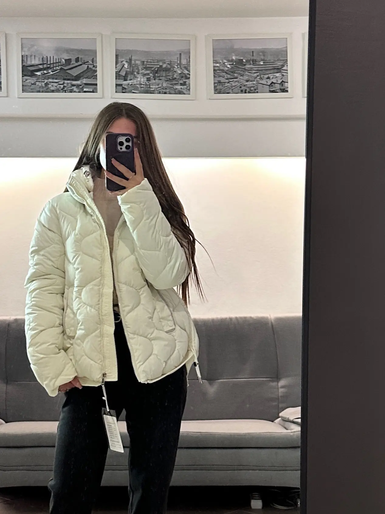Продам куртку, абсолютно новая, не носила