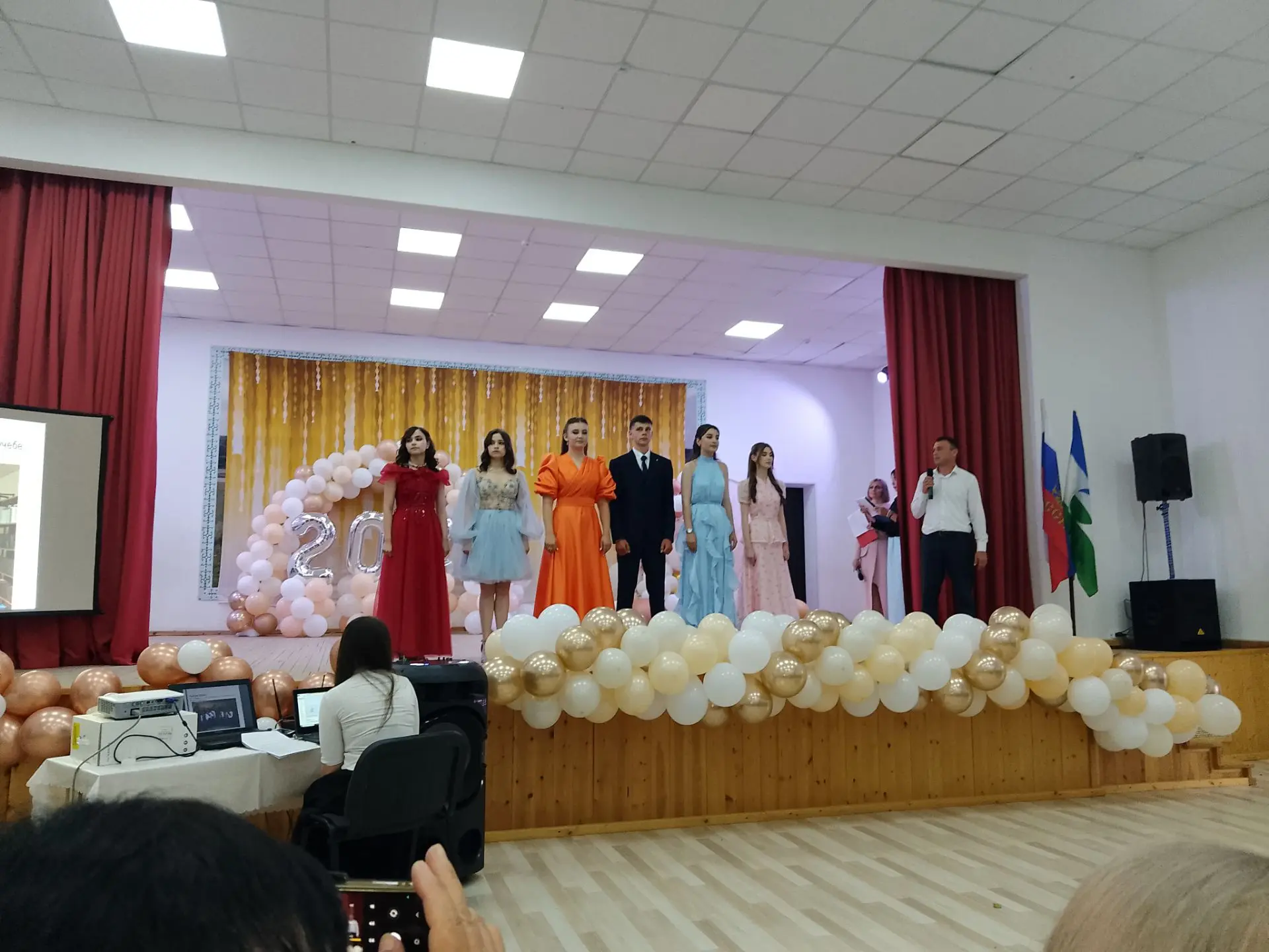 МКУК "СДК с.п.Хамидие"
27.06.26г. в Доме культуры состоялось яркое и значимое событие
- торжественно
