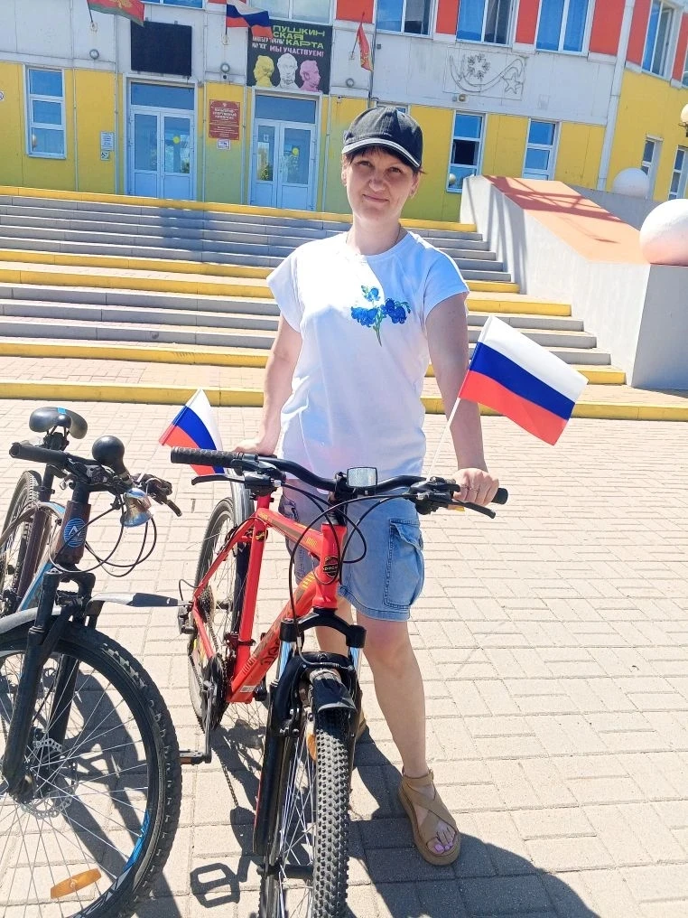Сотрудники МБДОУ детский сад "Колокольчик" с. Тербуны приняли участие в велопробеге, посвященному Дн