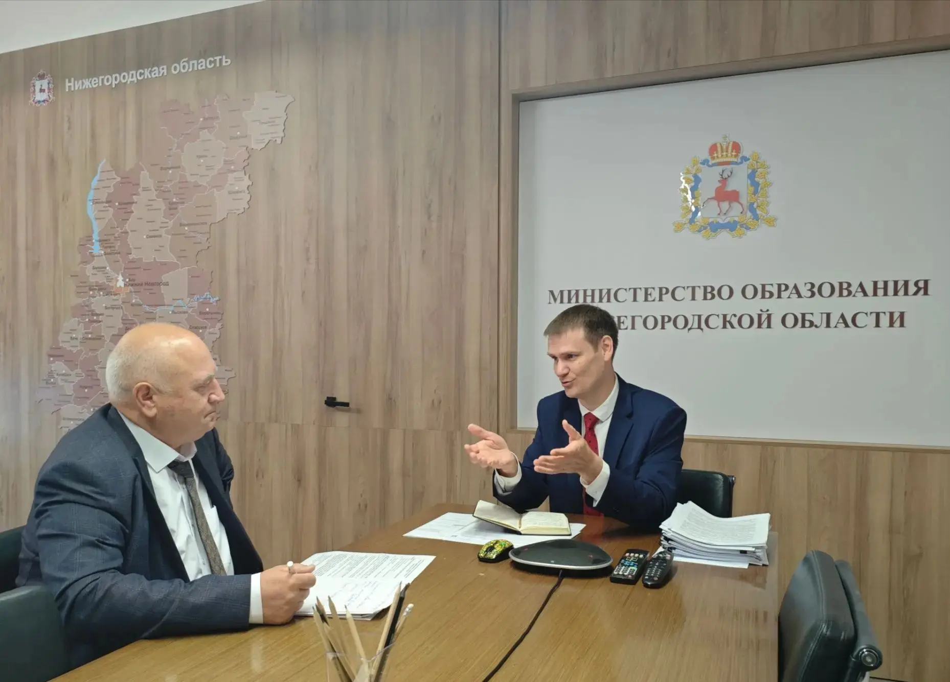 Провёл рабочую встречу с ректором Княгининского университета Шаминым Анатолием Евгеньев...