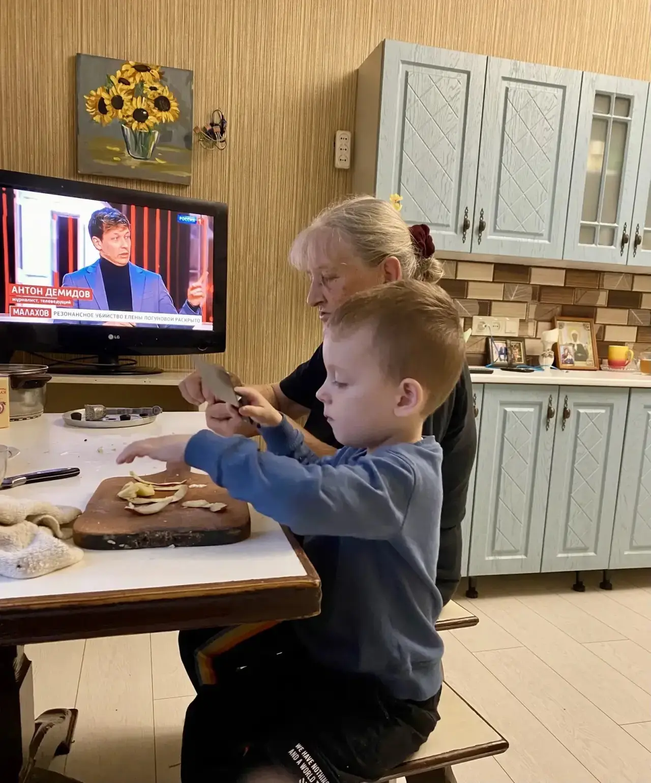 Ралдугин Виктор  с бабушкой