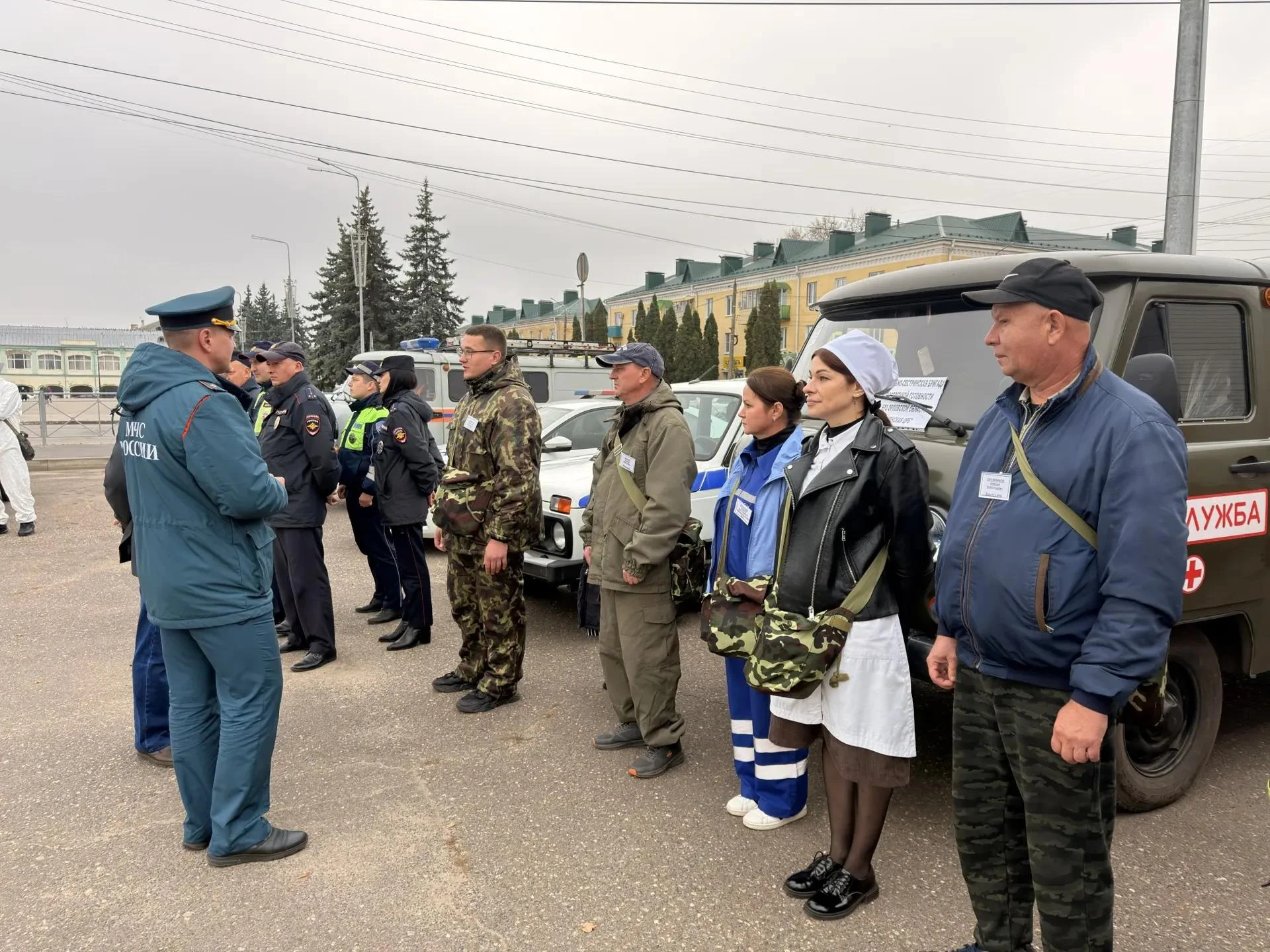 📢В городе Мценске 29.09.2026 года на площади перед Дворцом культуры состоялся смотр го...