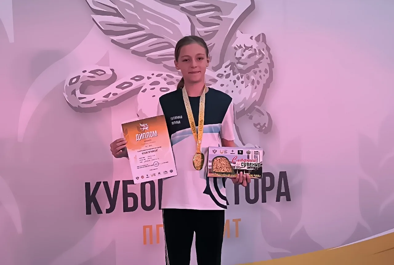 Полина Головина из Хакасии – победительница всероссийских соревнований по плаванию