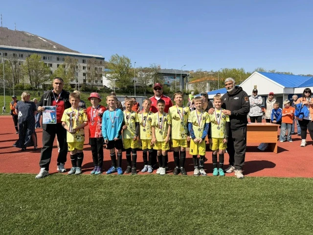 Наши ребята — лучшие на Камчатке! 🥈🏆

В начале летних каникул на стадионе «Спартак» в Петропавловс